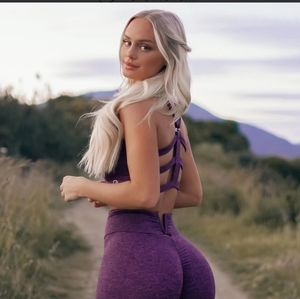 Bombshell sportswear